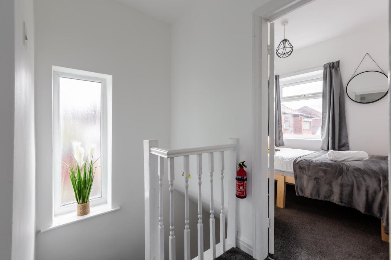 1 Mile To Etihad Stadium & Coop Arena, Free Parking, 7 Ppl Villa Manchester Luaran gambar